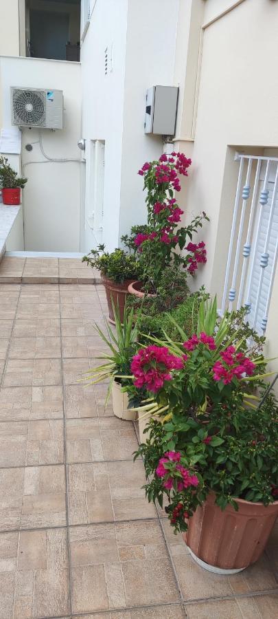 Dora'S Home With Garden Volos Bagian luar foto