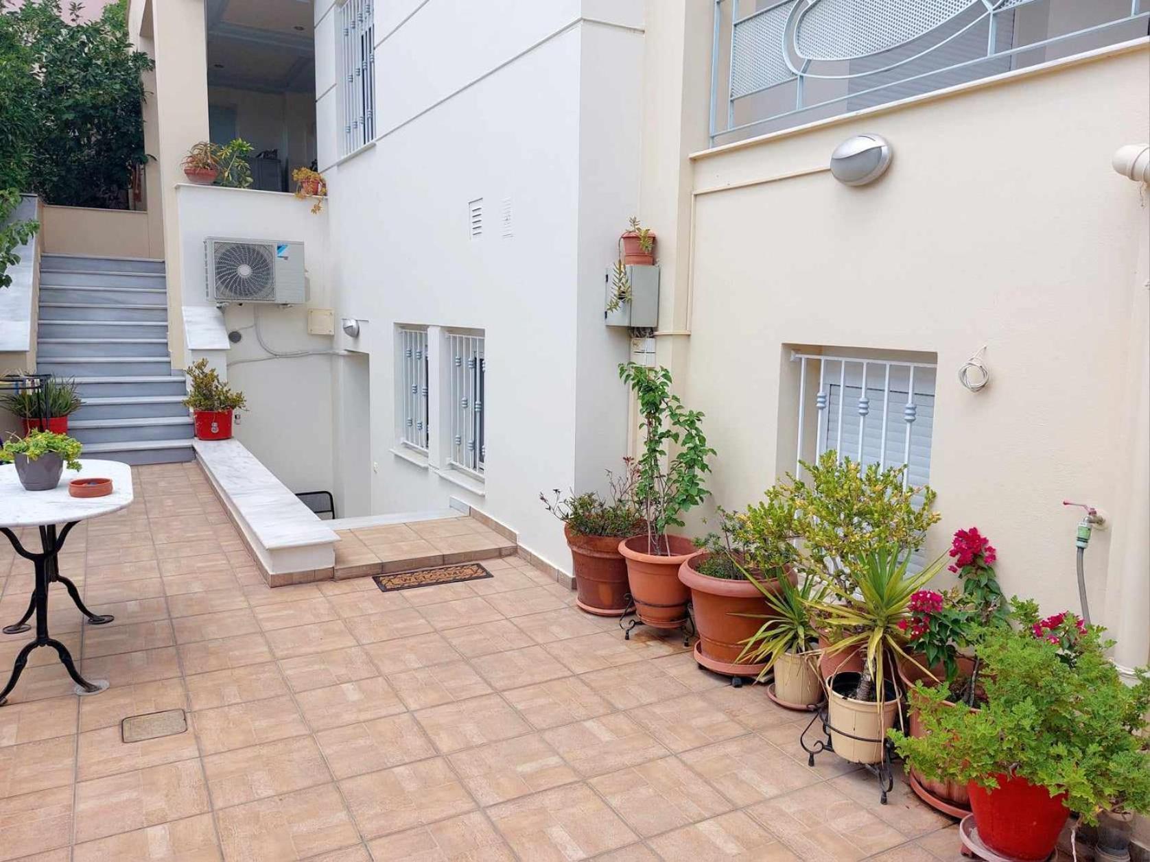 Dora'S Home With Garden Volos Bagian luar foto